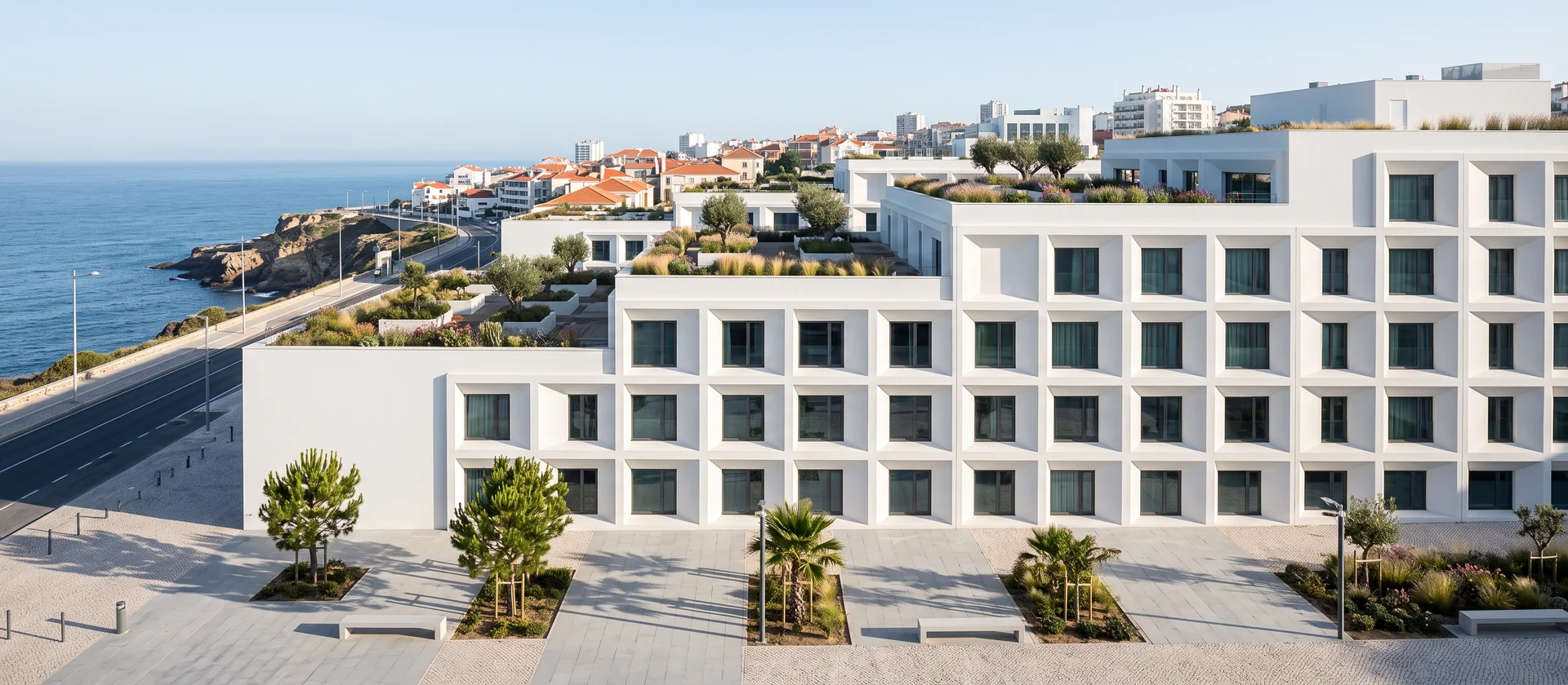 Residencia de estudiantes contemporánea de fachada clara con terrazas en una ciudad costera portuguesa, imagen ilustrativa del alojamiento universitario